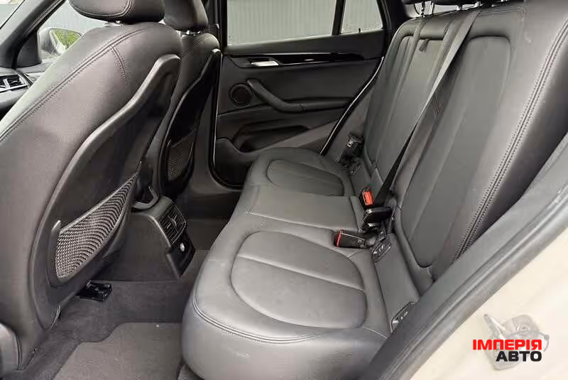 BMW X1 - фото 12