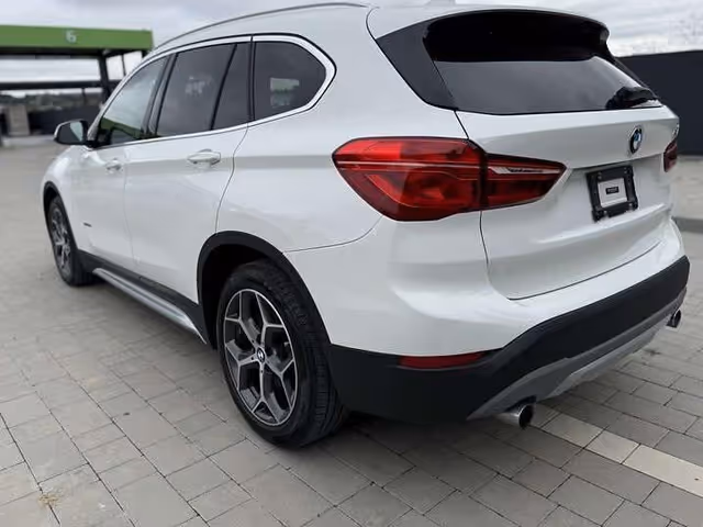 BMW X1 - фото 3