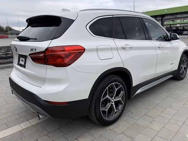 BMW X1 - фото 4