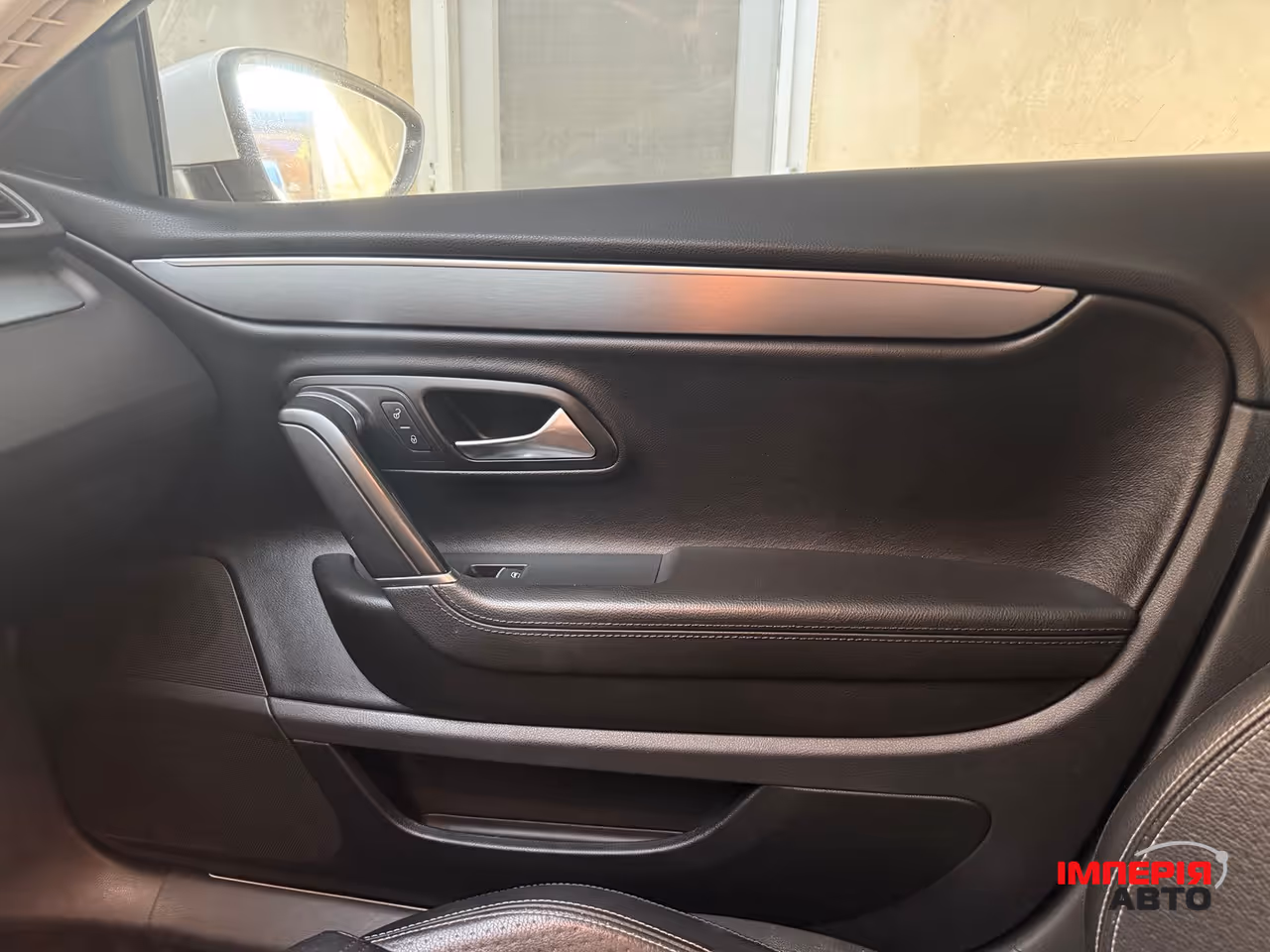 Volkswagen Passat CC - фото 10
