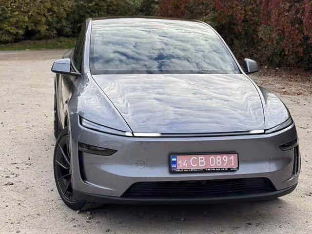 Tesla Model Y - зображення 2