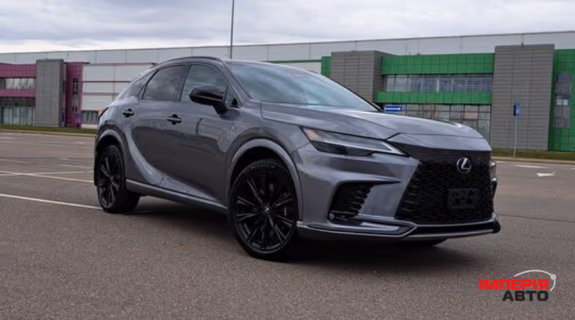 Lexus RX - фото 1