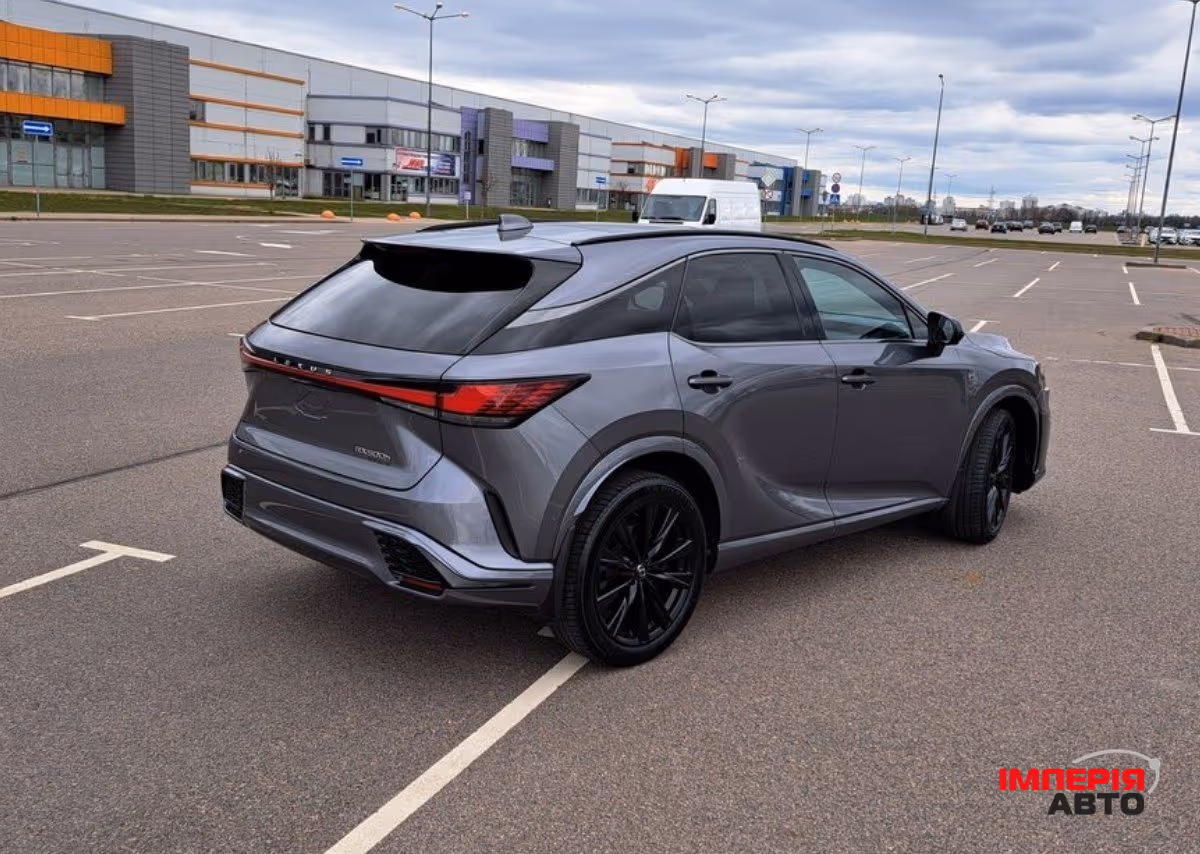 Lexus RX - фото 3