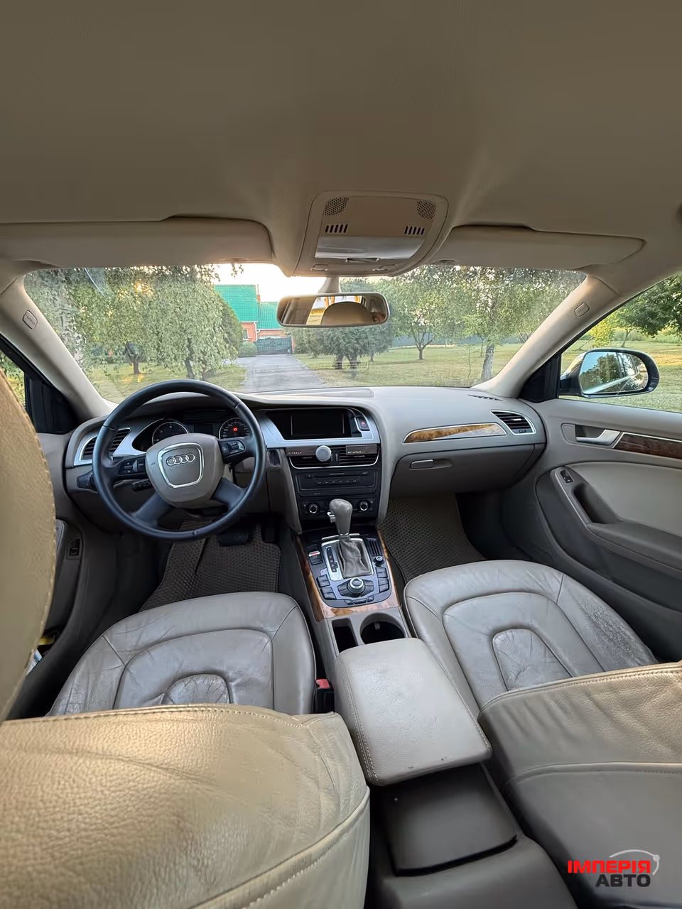 Audi A4 - фото 10