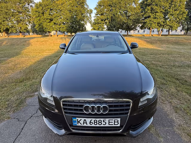 Audi A4 - фото 3