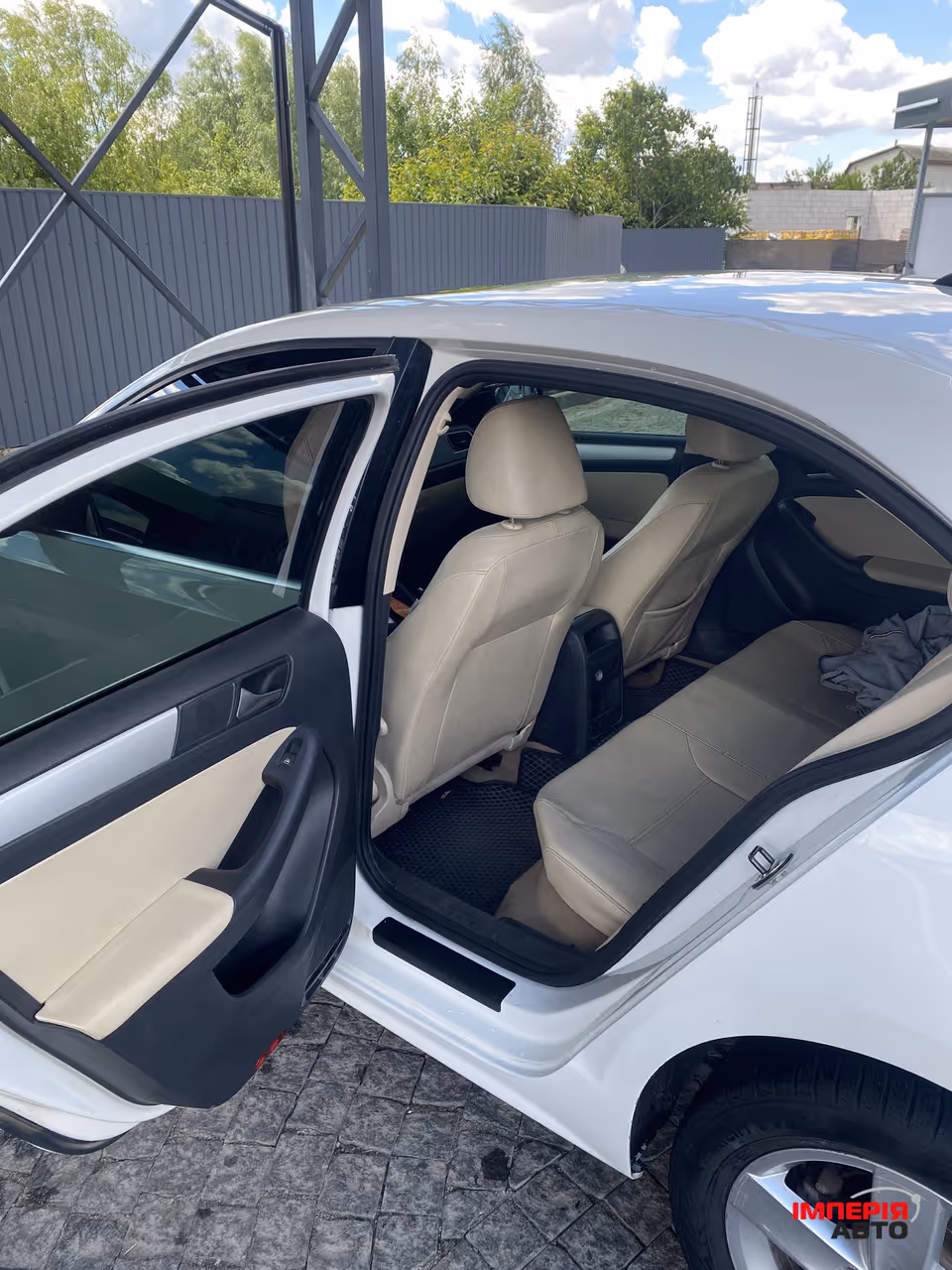 Volkswagen Jetta - фото 8