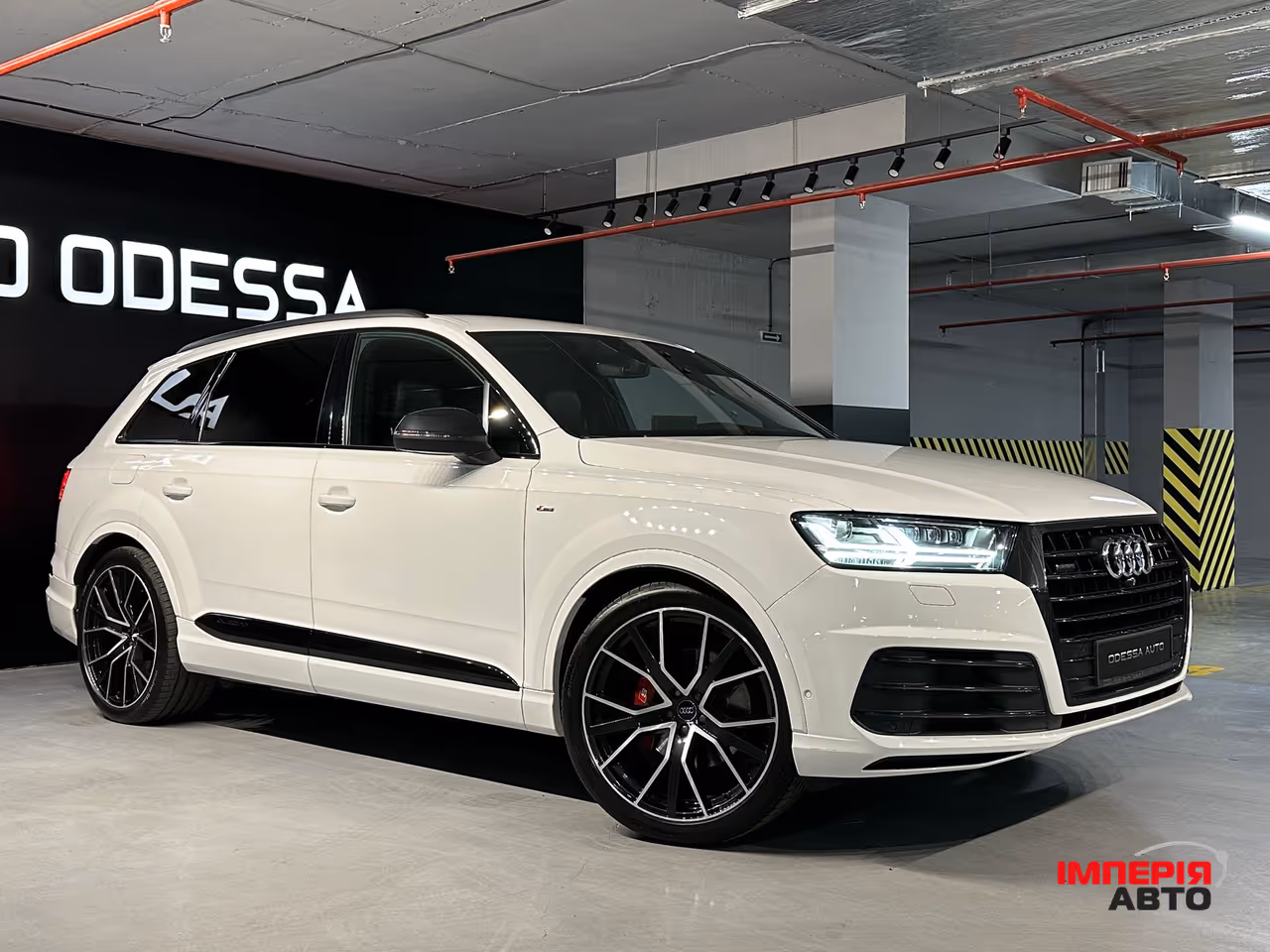Audi Q7 - фото 3