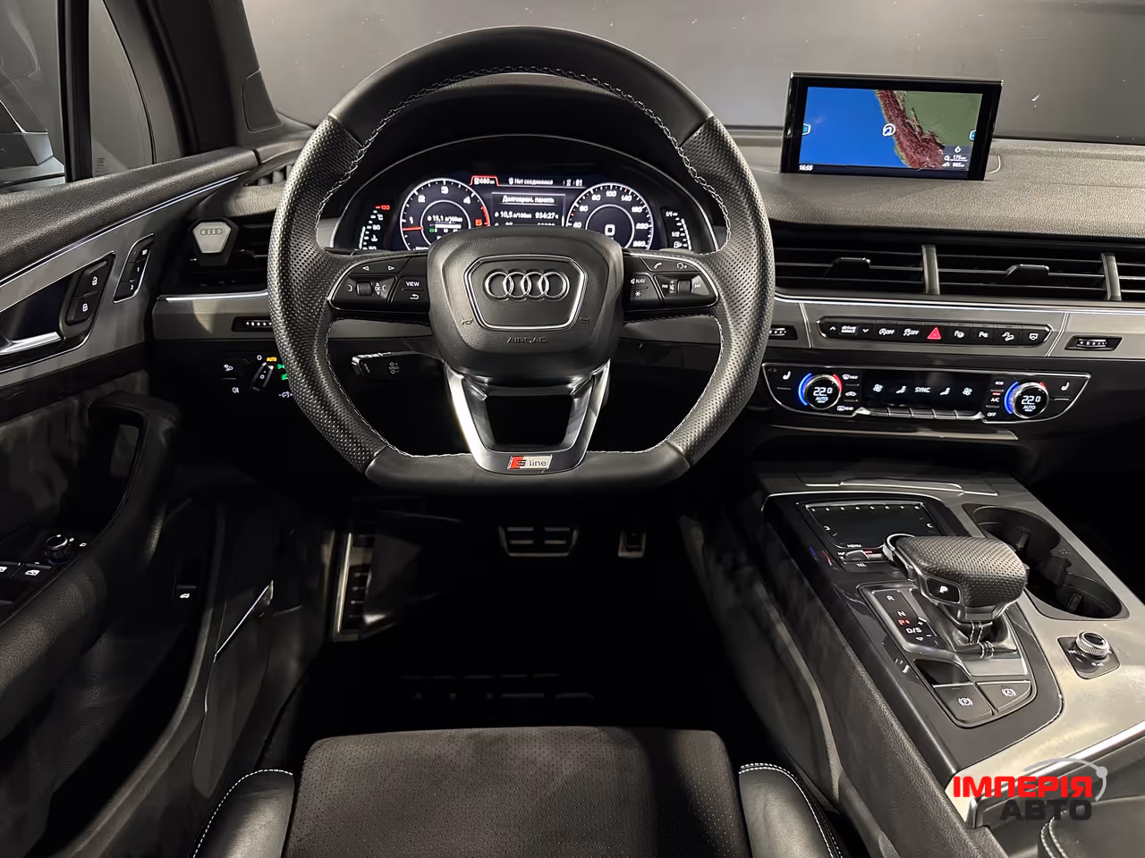 Audi Q7 - фото 25