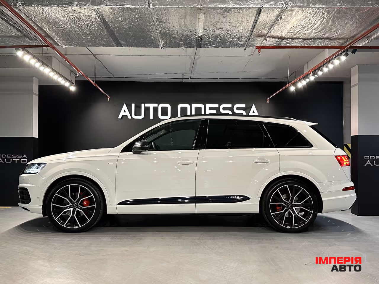 Audi Q7 - фото 4
