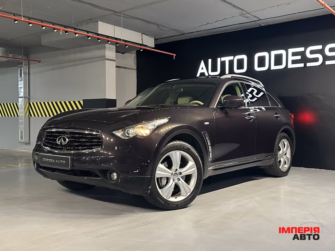 Infiniti FX - фото 1