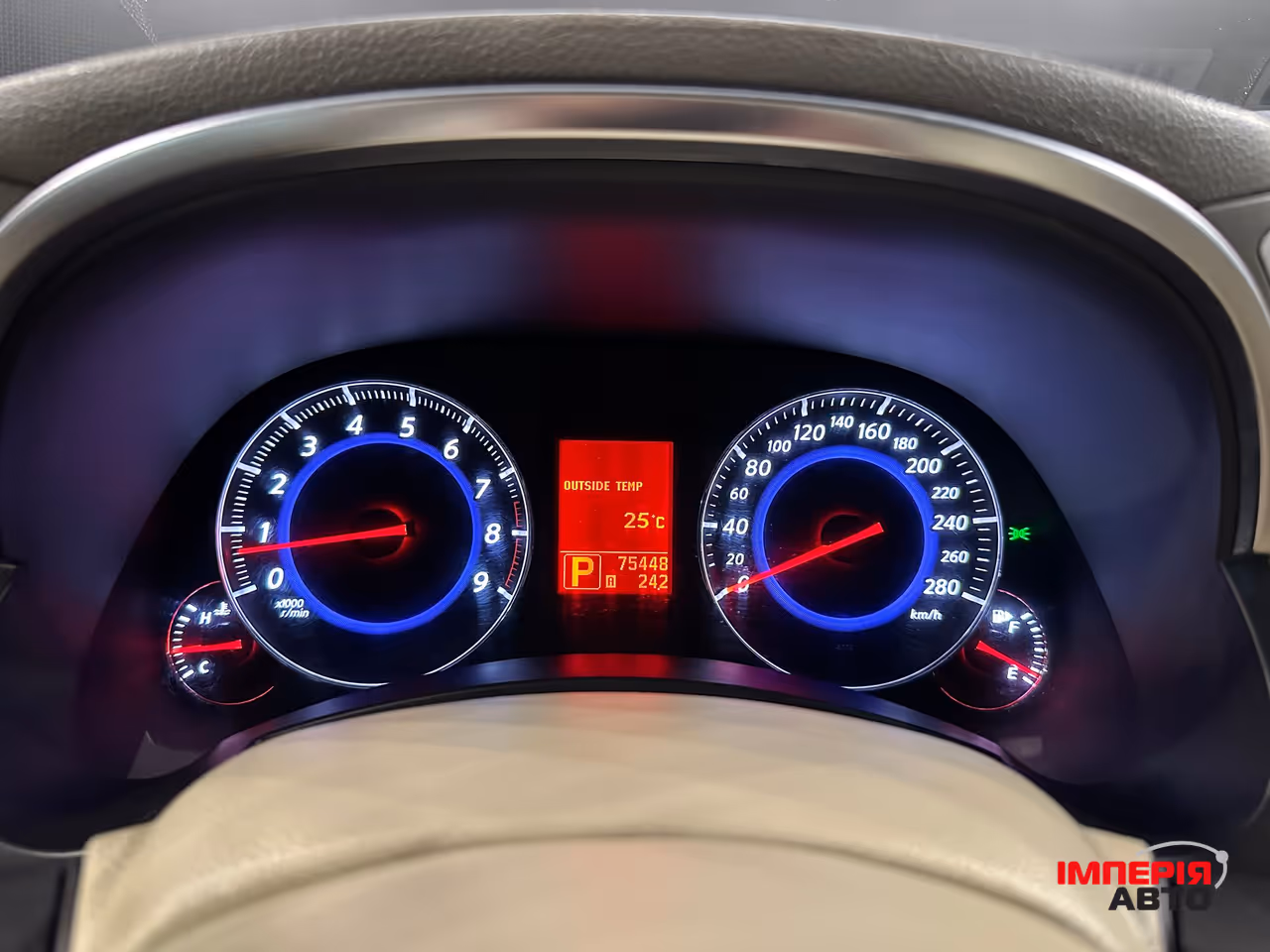Infiniti FX - фото 19