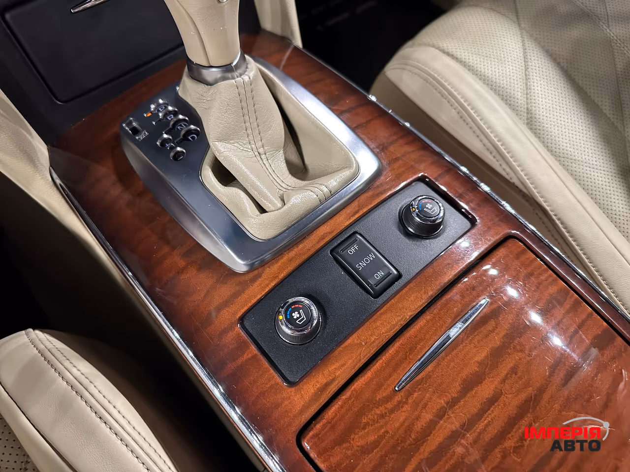 Infiniti FX - фото 25