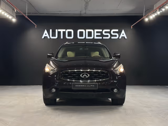 Infiniti FX - фото 2