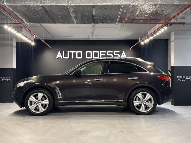 Infiniti FX - фото 5