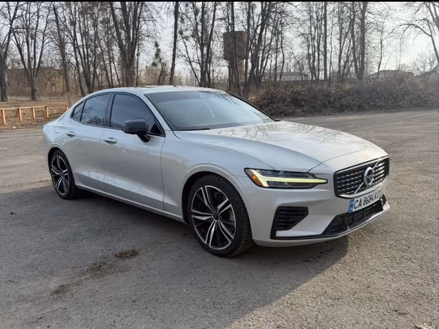 Volvo S60 - фото 2