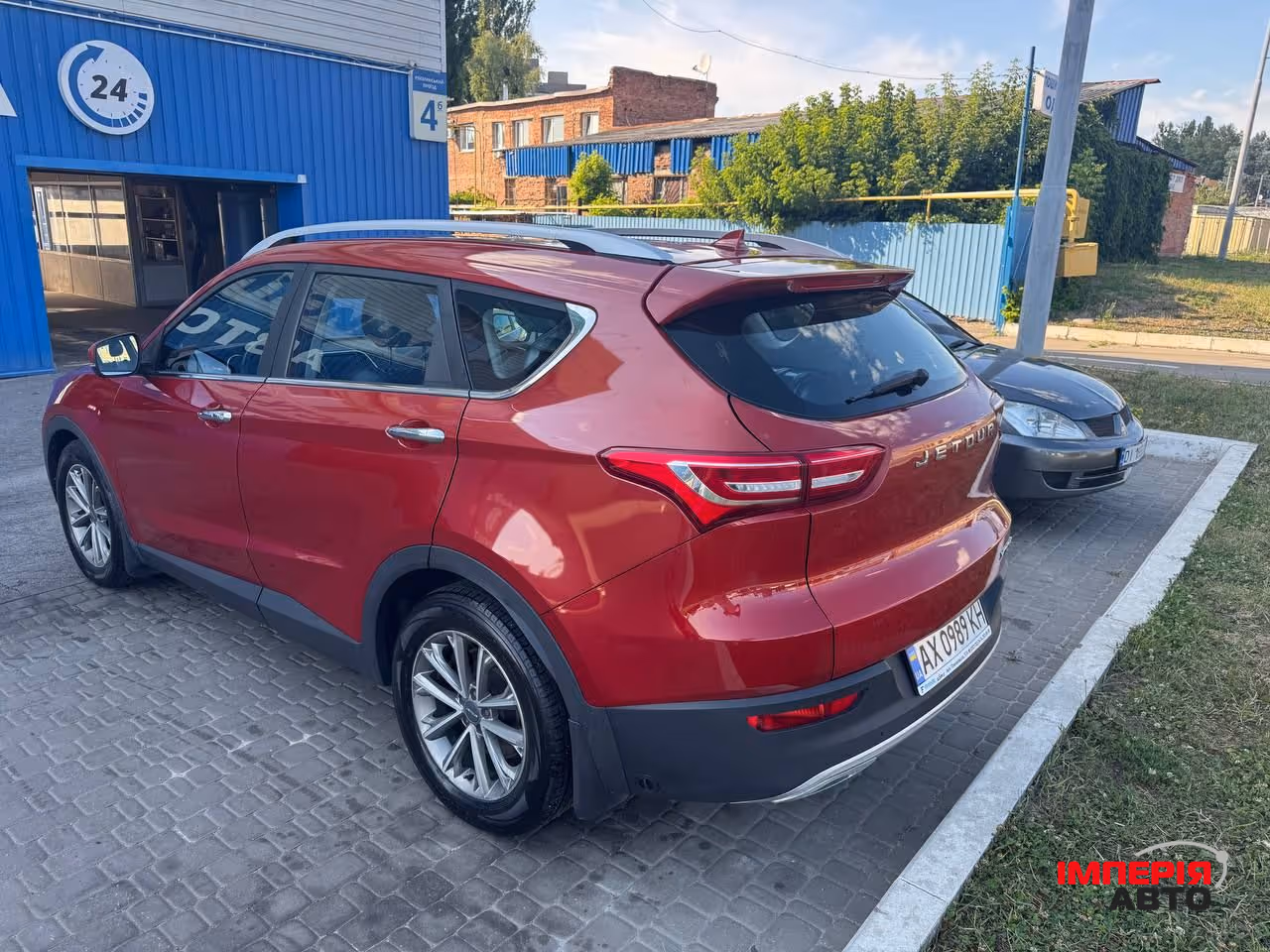 Jetour X70 - фото 4