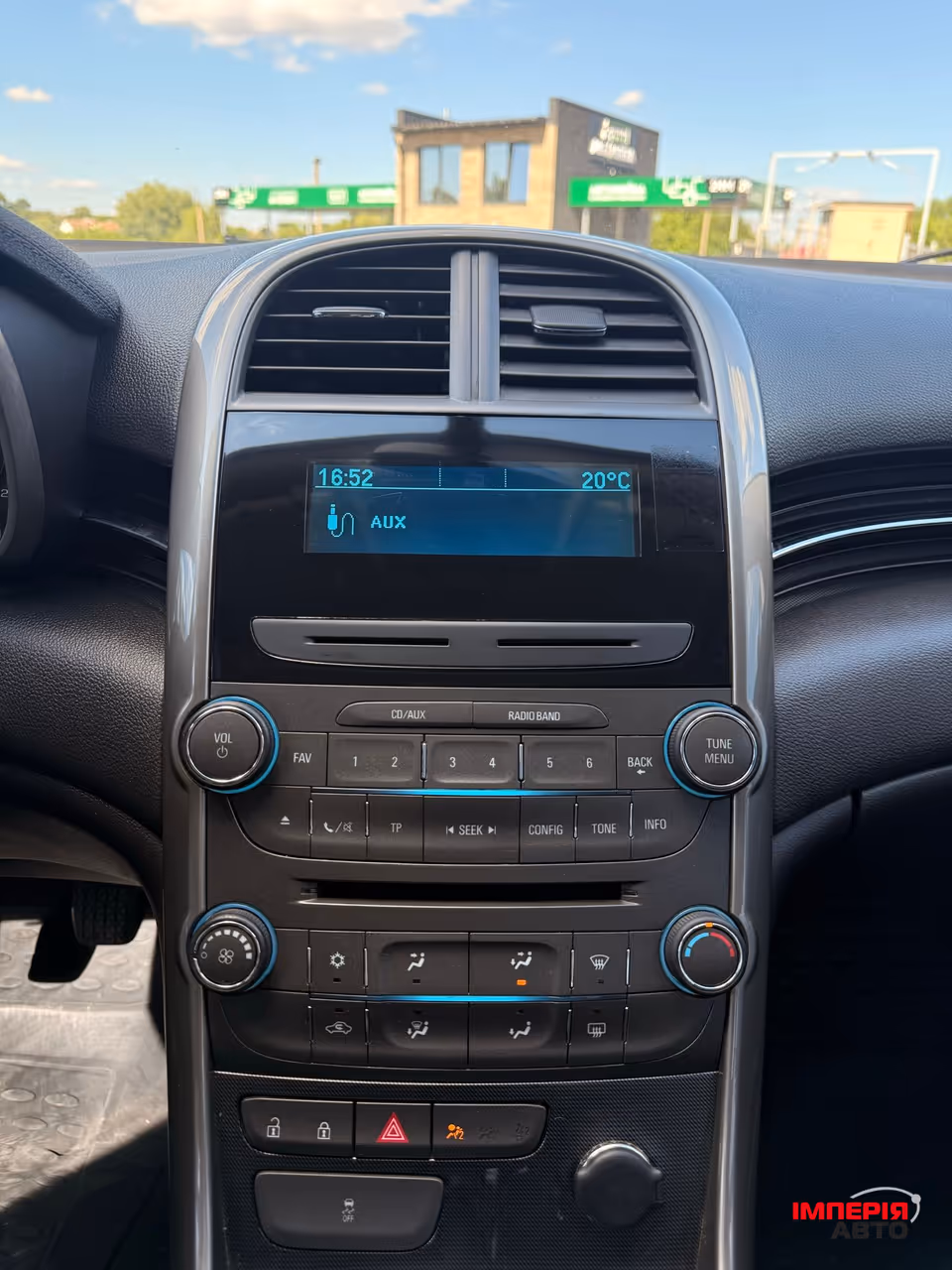 Chevrolet Malibu - фото 16