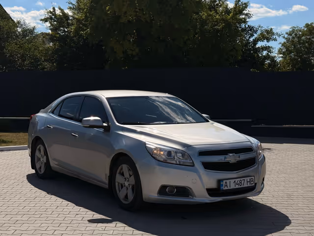 Chevrolet Malibu - фото 1