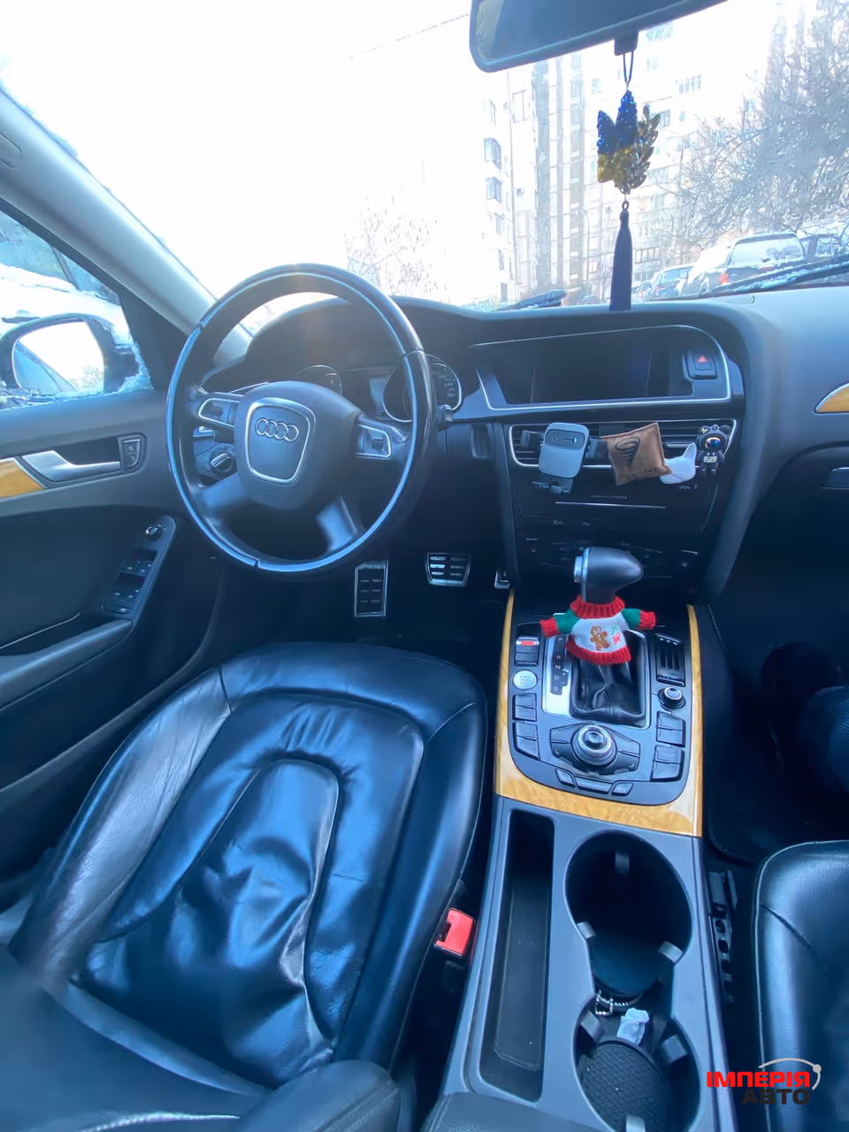 Audi A4 - фото 4