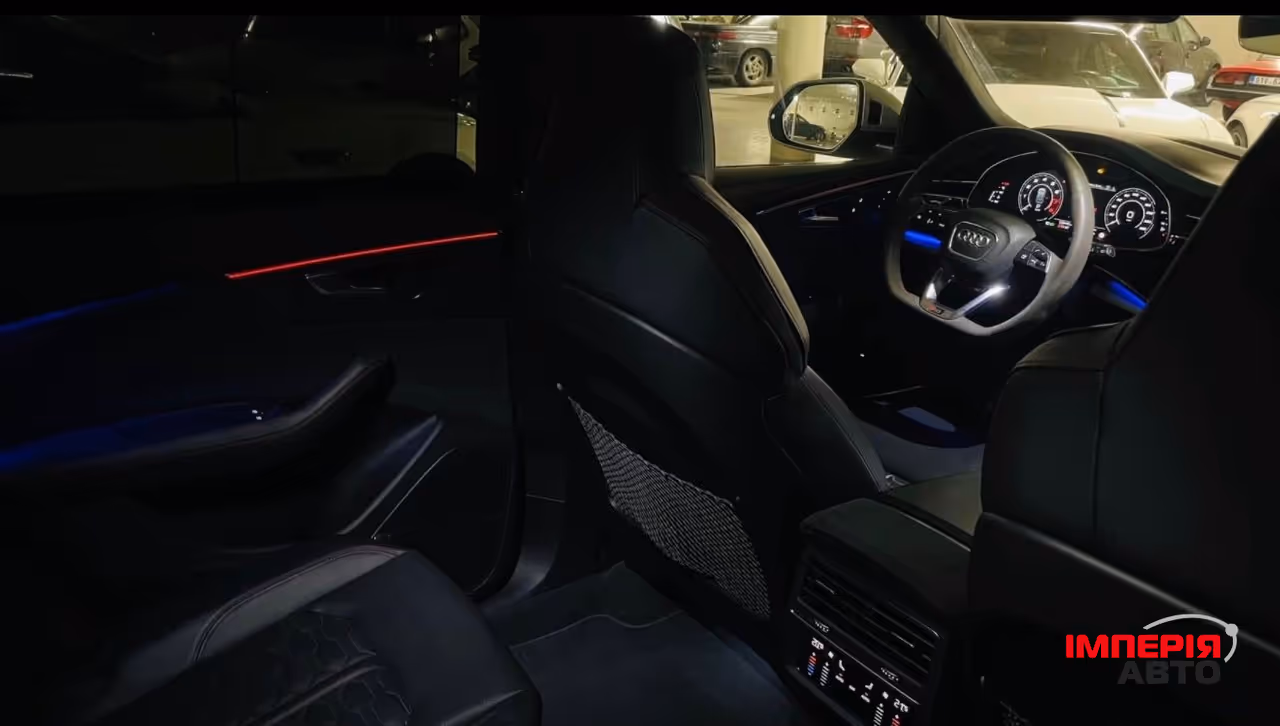 Audi RS Q8 - фото 8