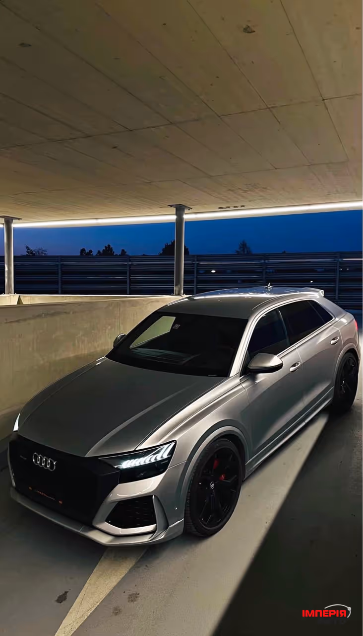 Audi RS Q8 - фото 2