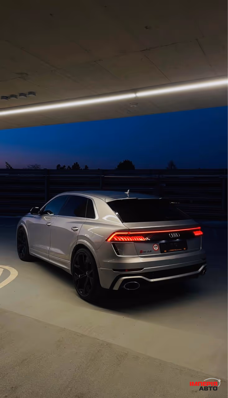 Audi RS Q8 - фото 4