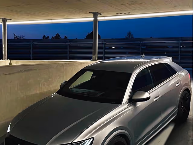 Audi RS Q8 - фото 2