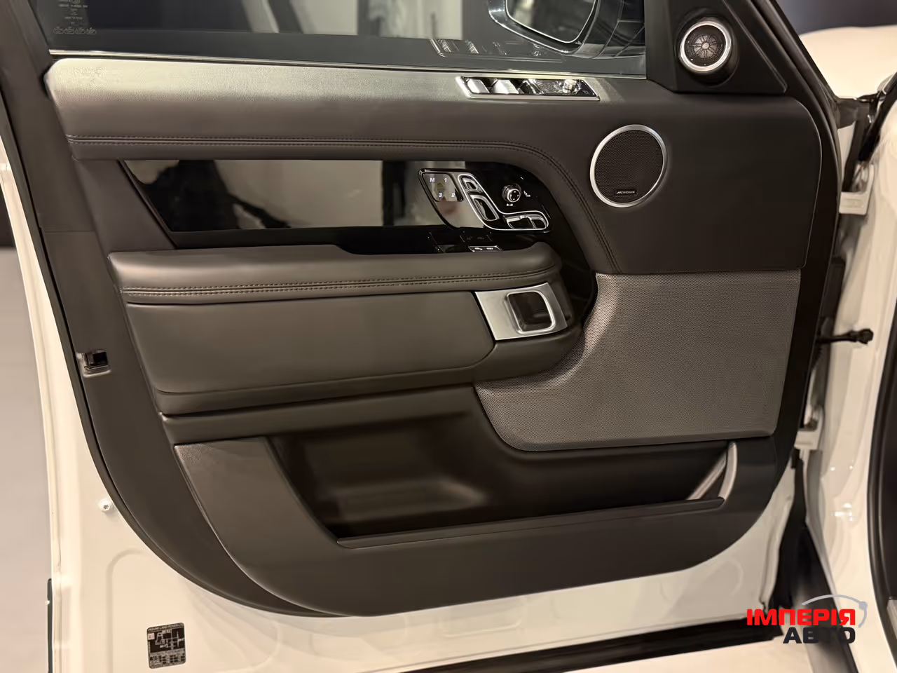 Land Rover Range Rover - фото 14