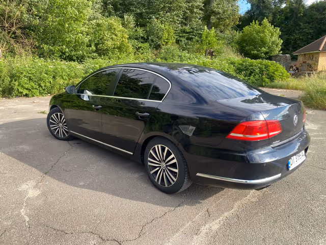 Volkswagen Passat - фото 5