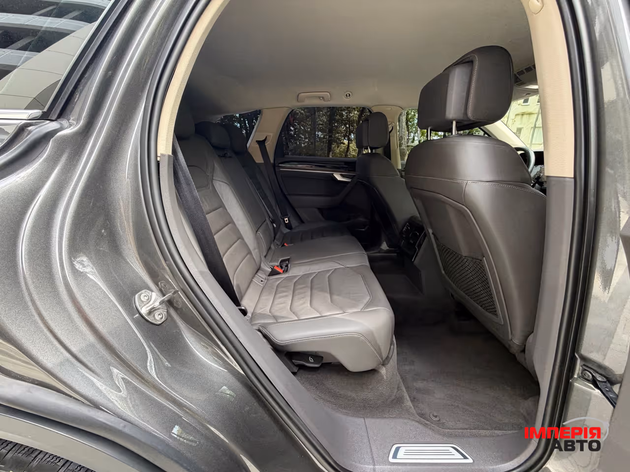 Volkswagen Touareg - фото 19