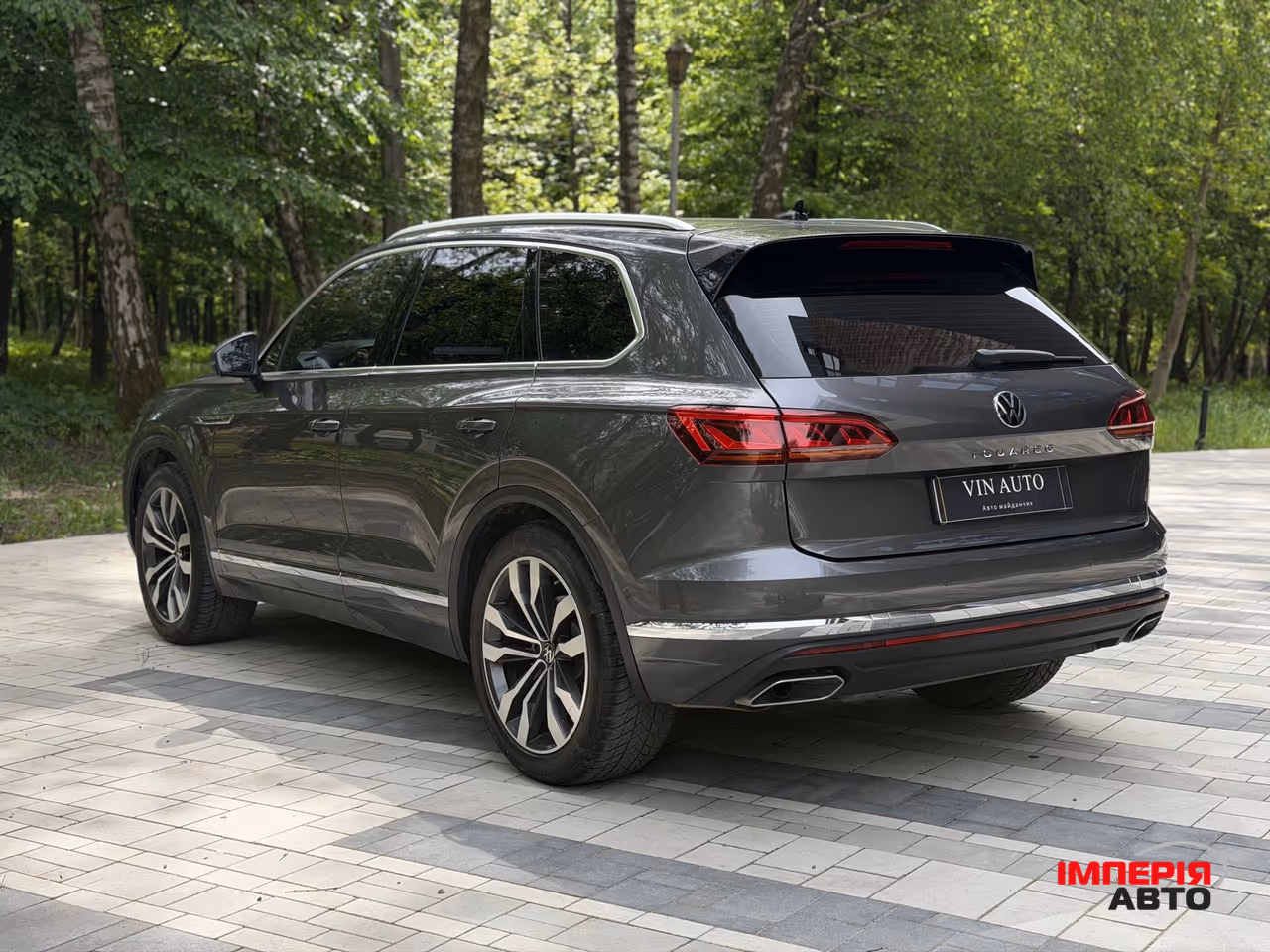 Volkswagen Touareg - фото 7
