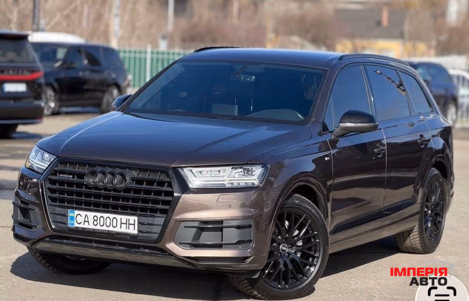 Audi Q7 - фото 1