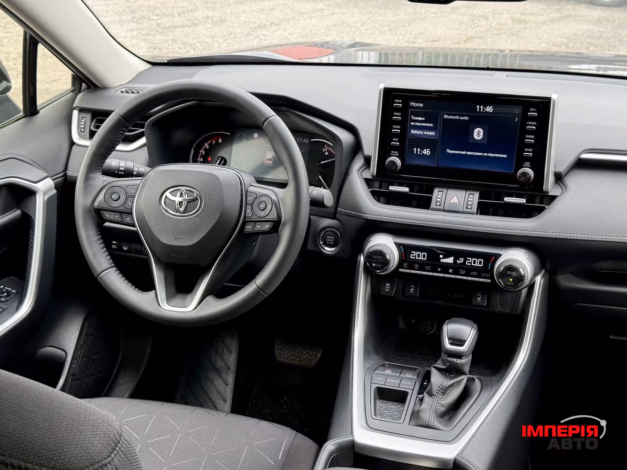 Toyota RAV4 - фото 5