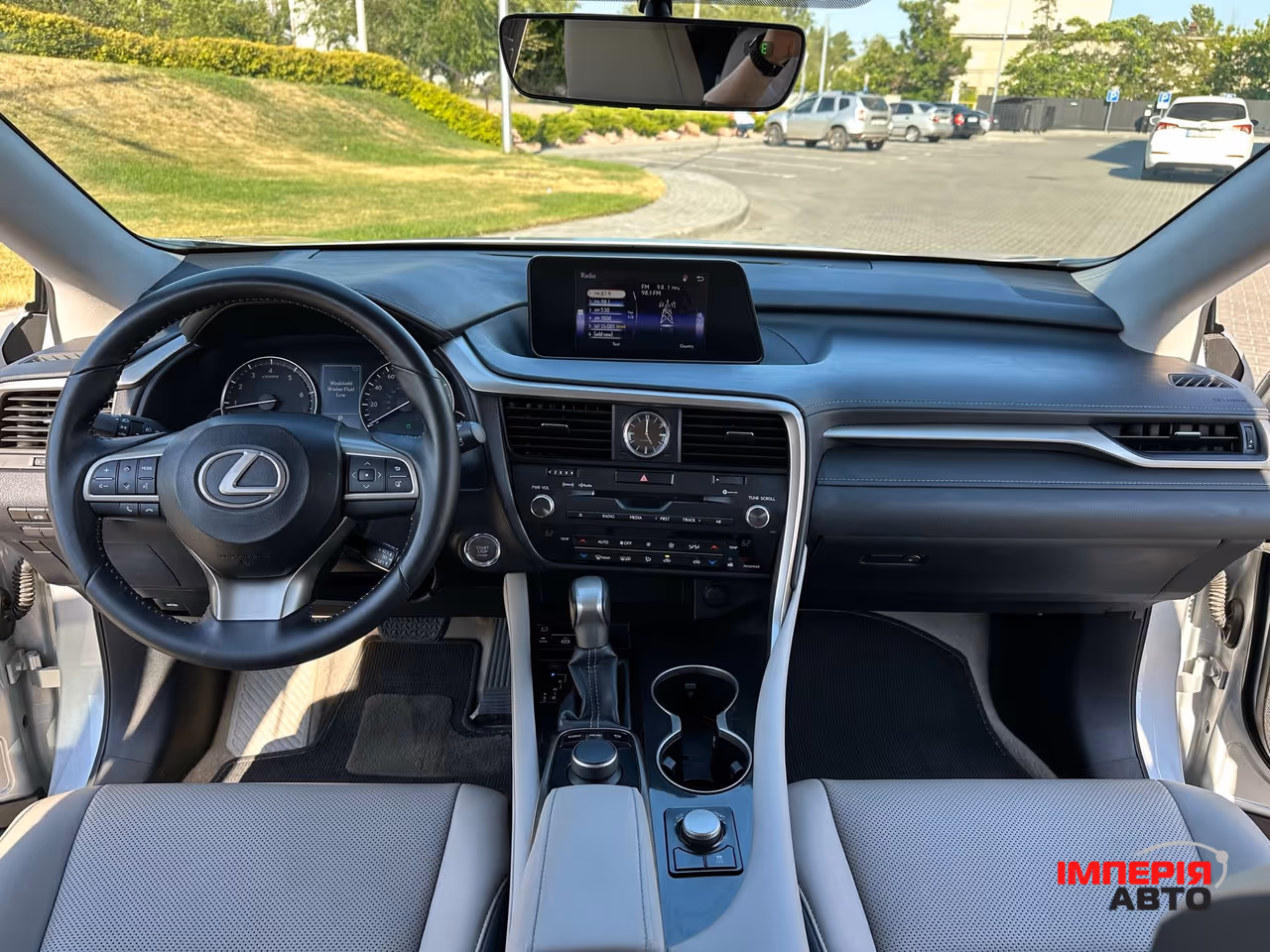 Lexus RX - фото 27