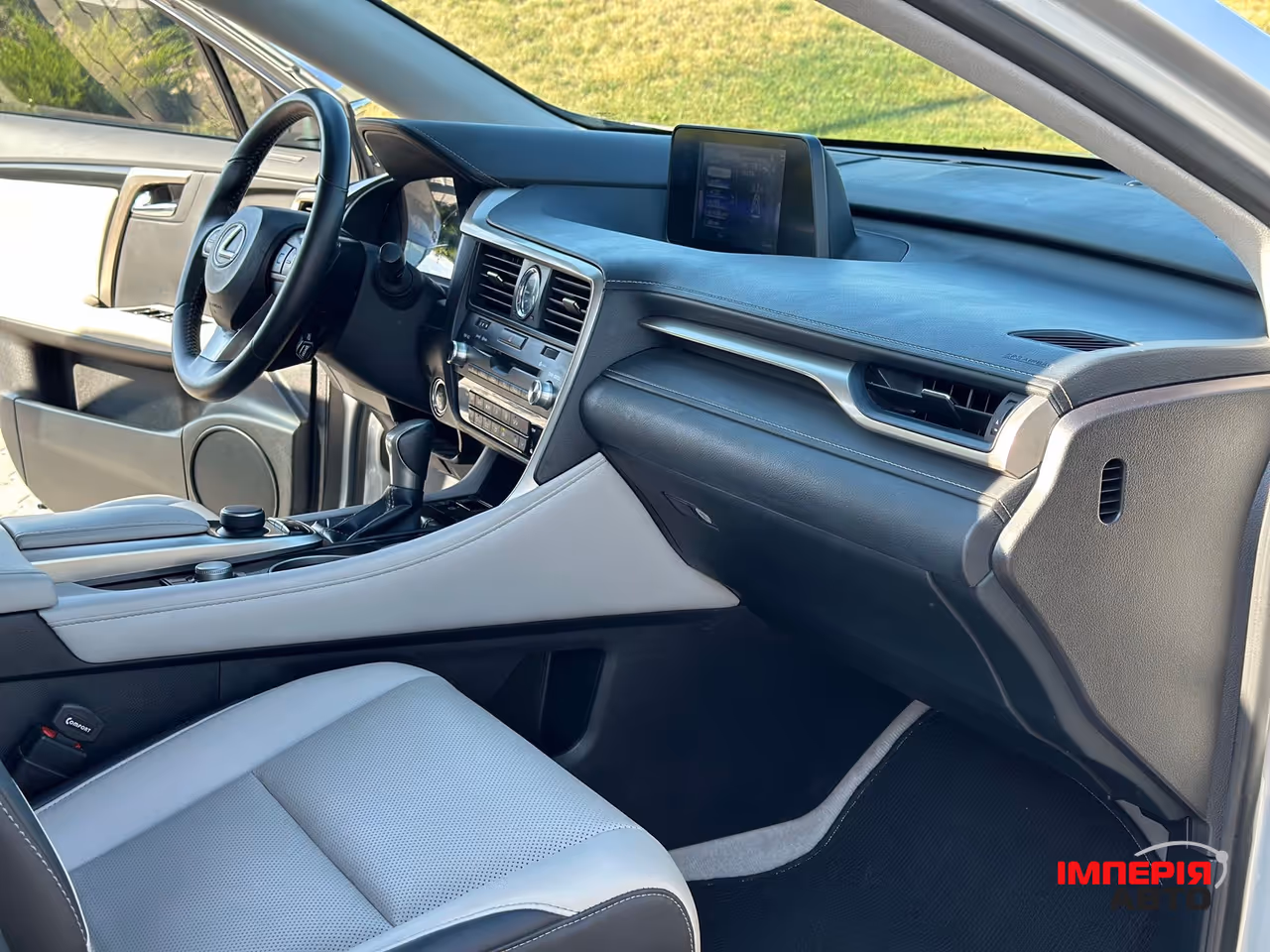 Lexus RX - фото 20