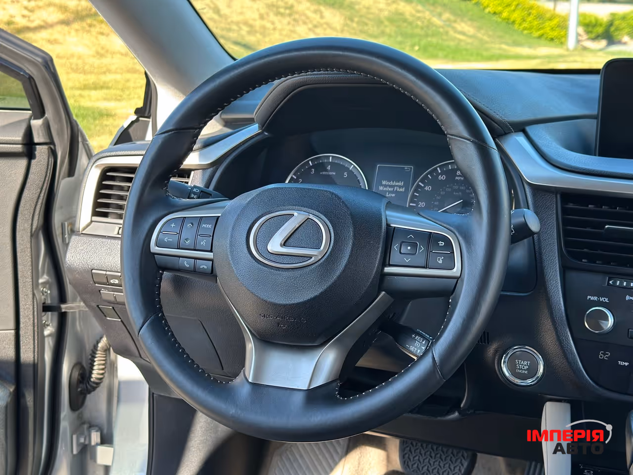 Lexus RX - фото 28