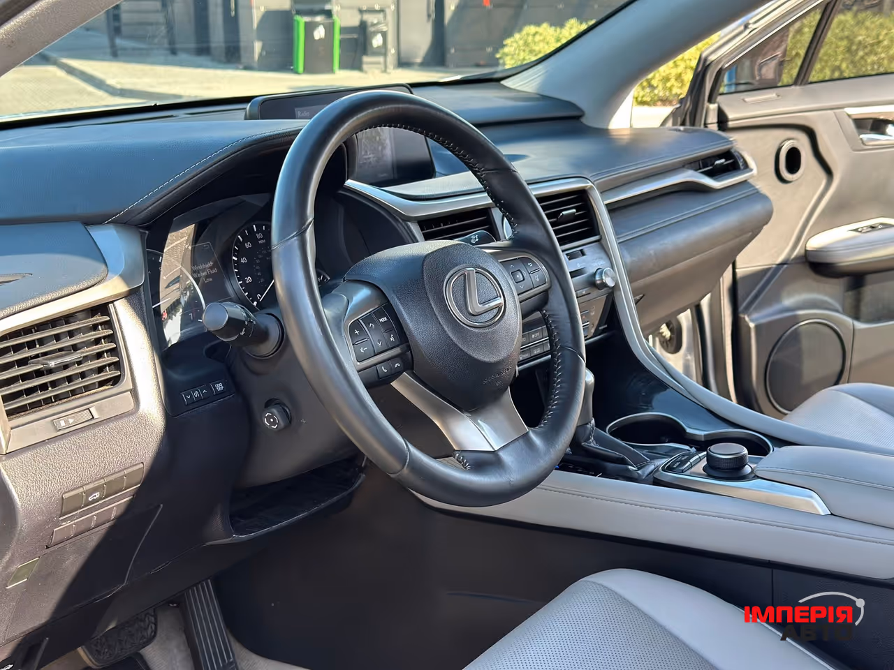 Lexus RX - фото 8
