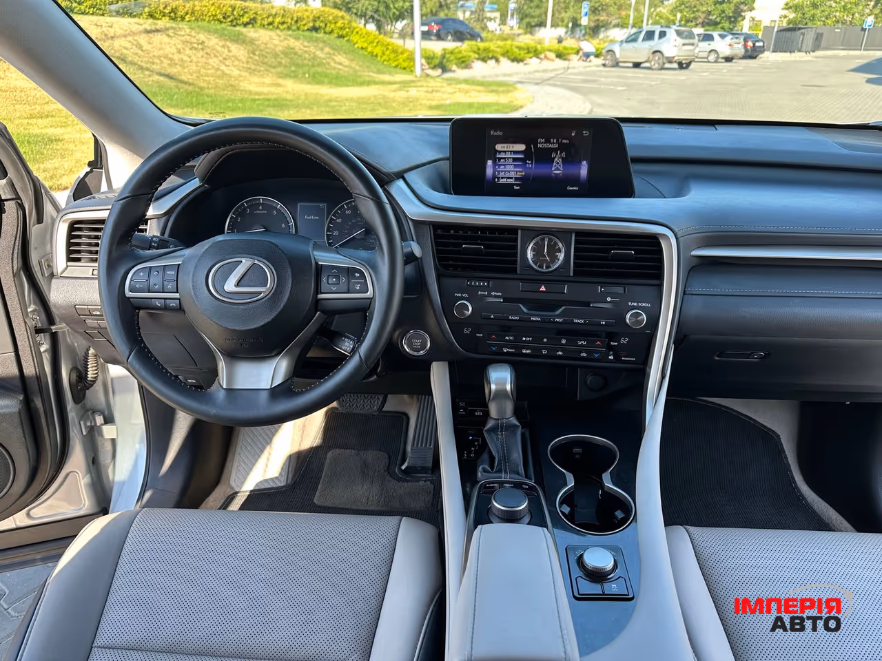 Lexus RX - фото 25