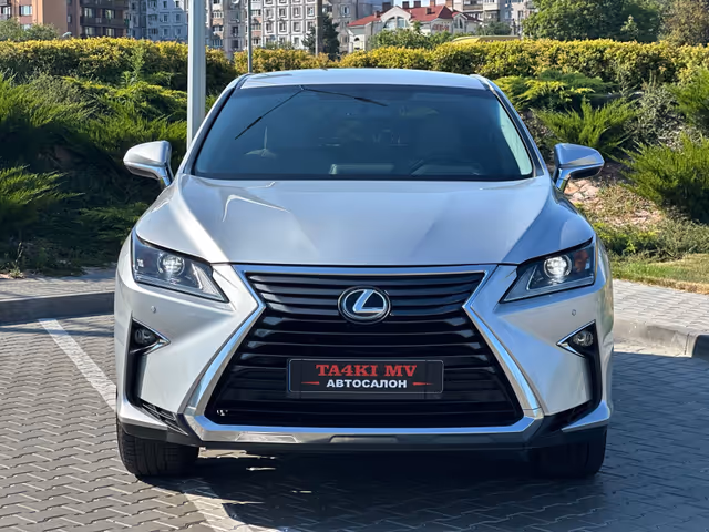 Lexus RX - фото 4