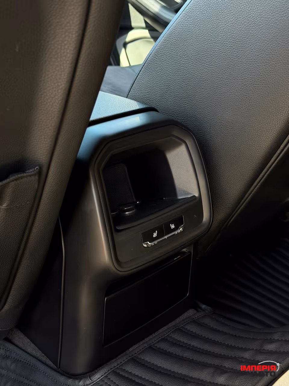 Porsche Macan - фото 16