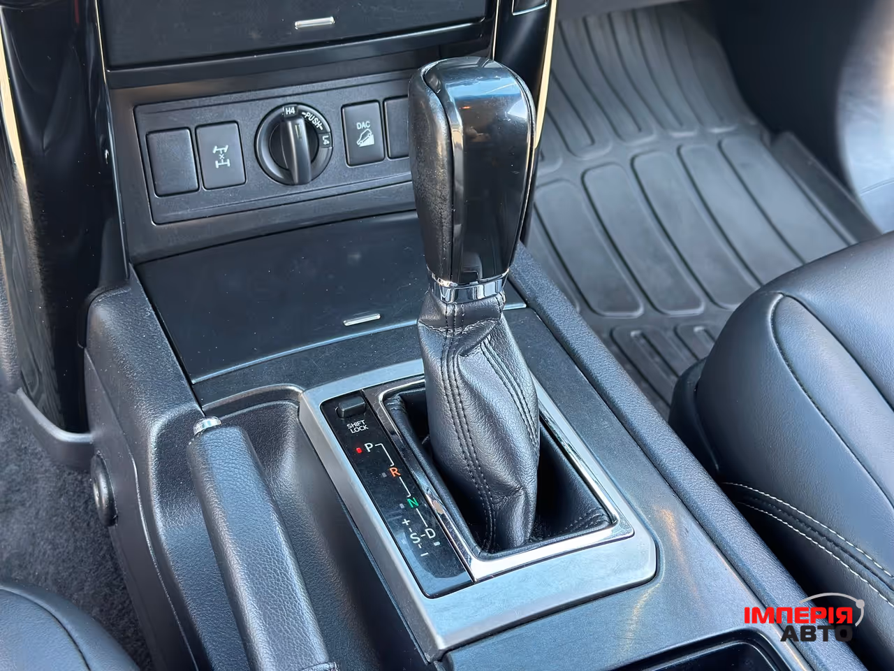 Toyota Land Cruiser Prado - фото 15