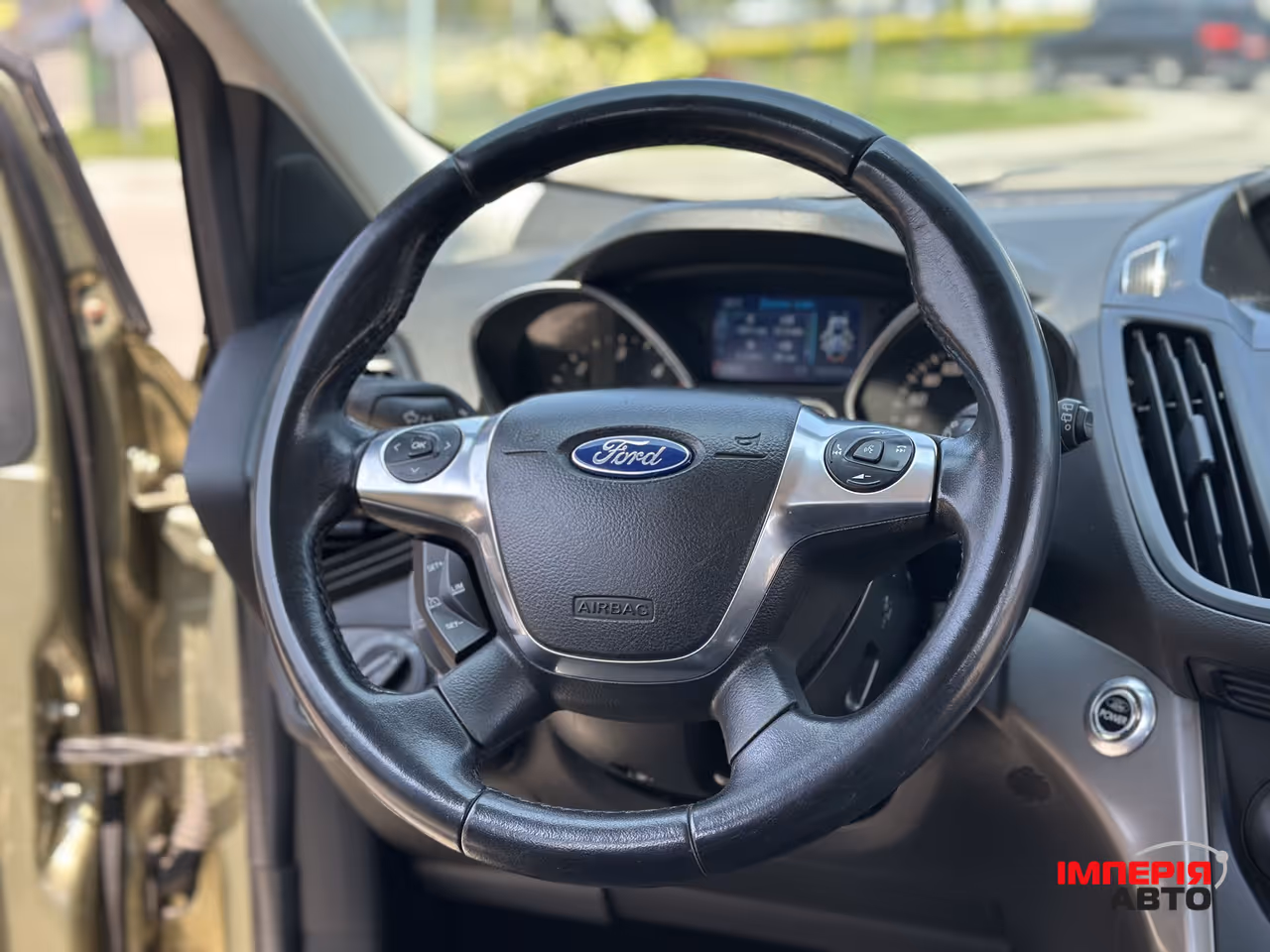 Ford Kuga - фото 14
