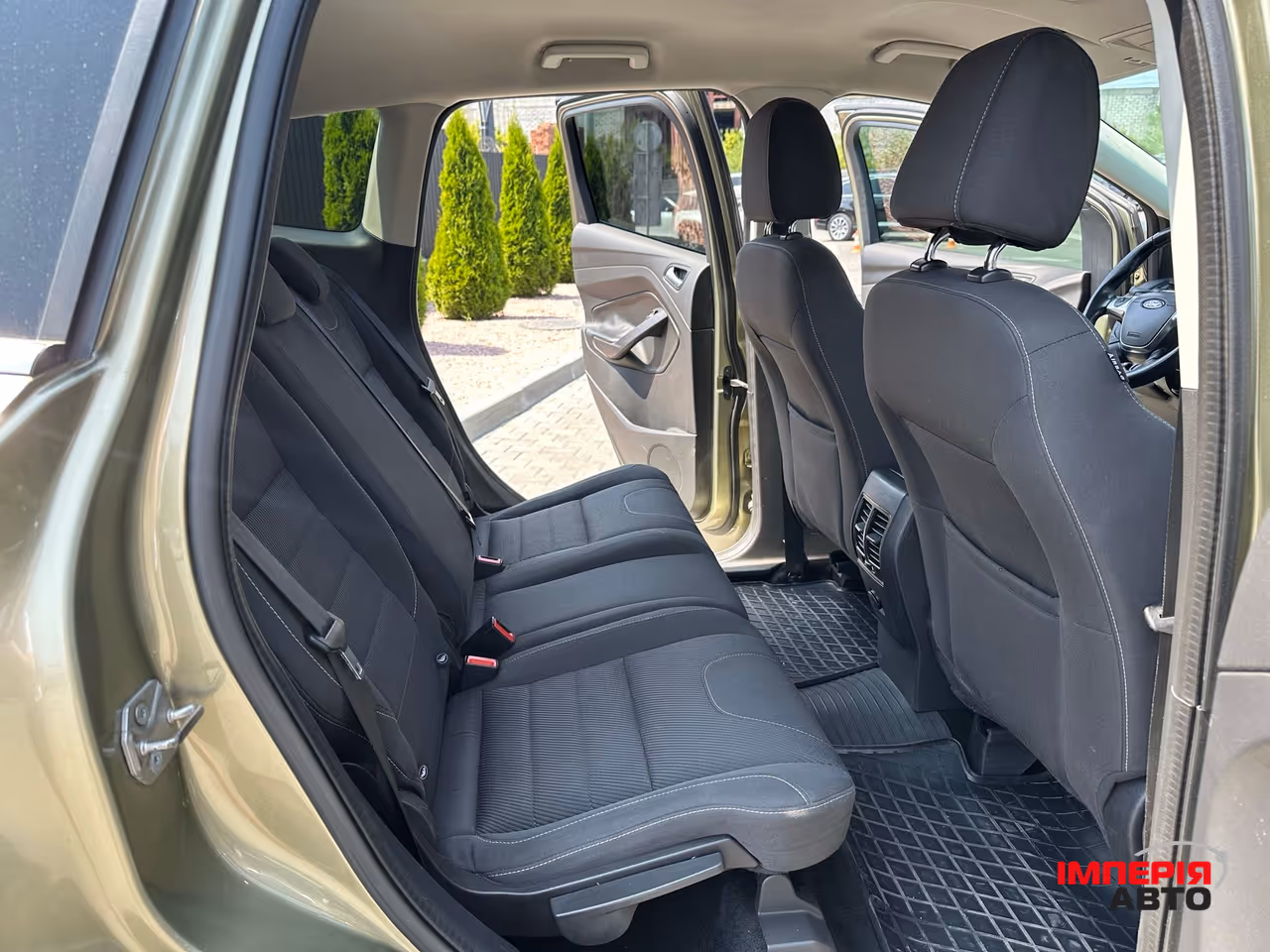 Ford Kuga - фото 10