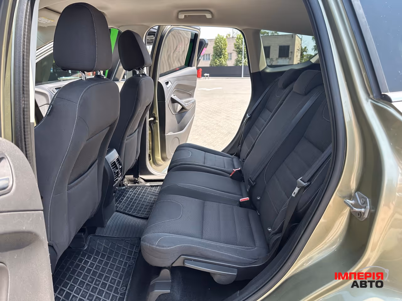 Ford Kuga - фото 9