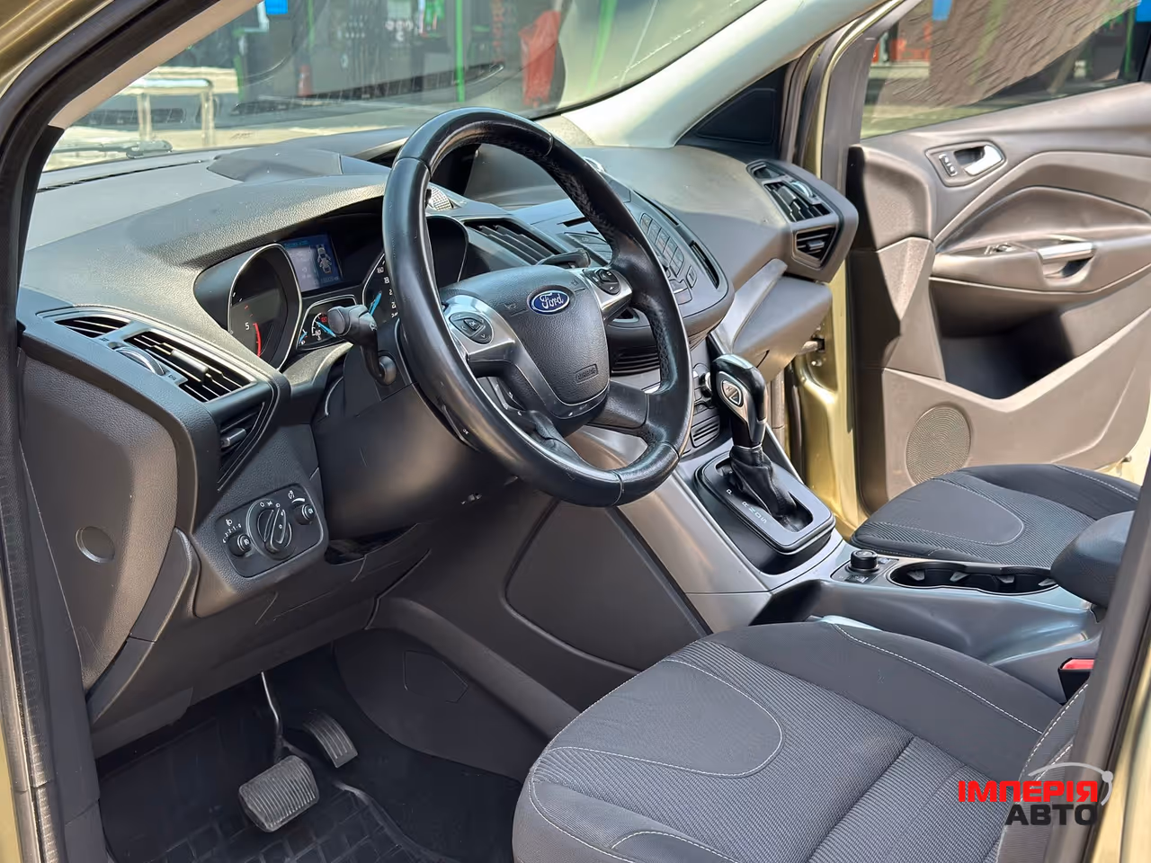 Ford Kuga - фото 7