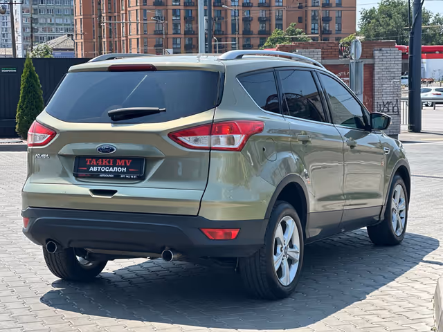 Ford Kuga - фото 2