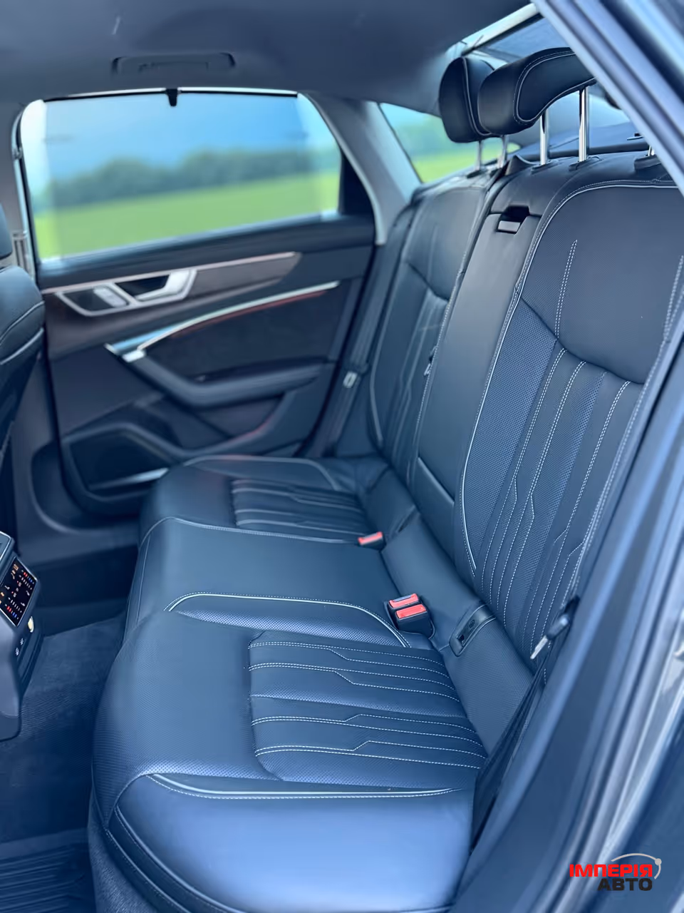 Audi A6 - фото 20