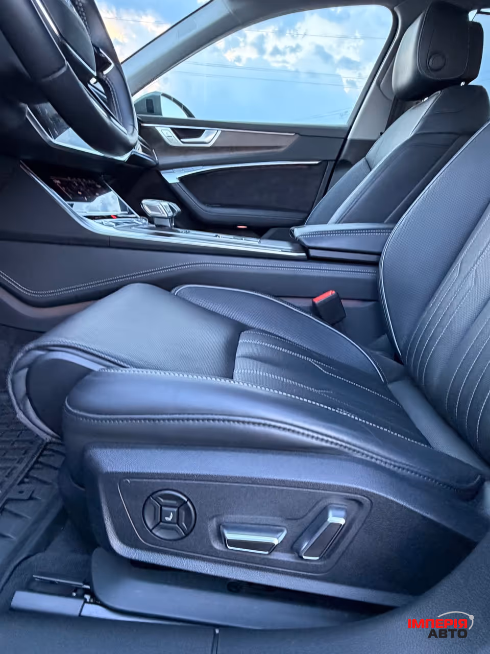 Audi A6 - фото 15