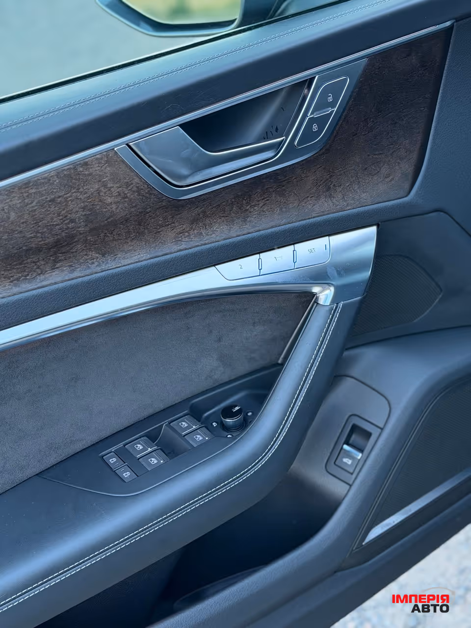 Audi A6 - фото 10