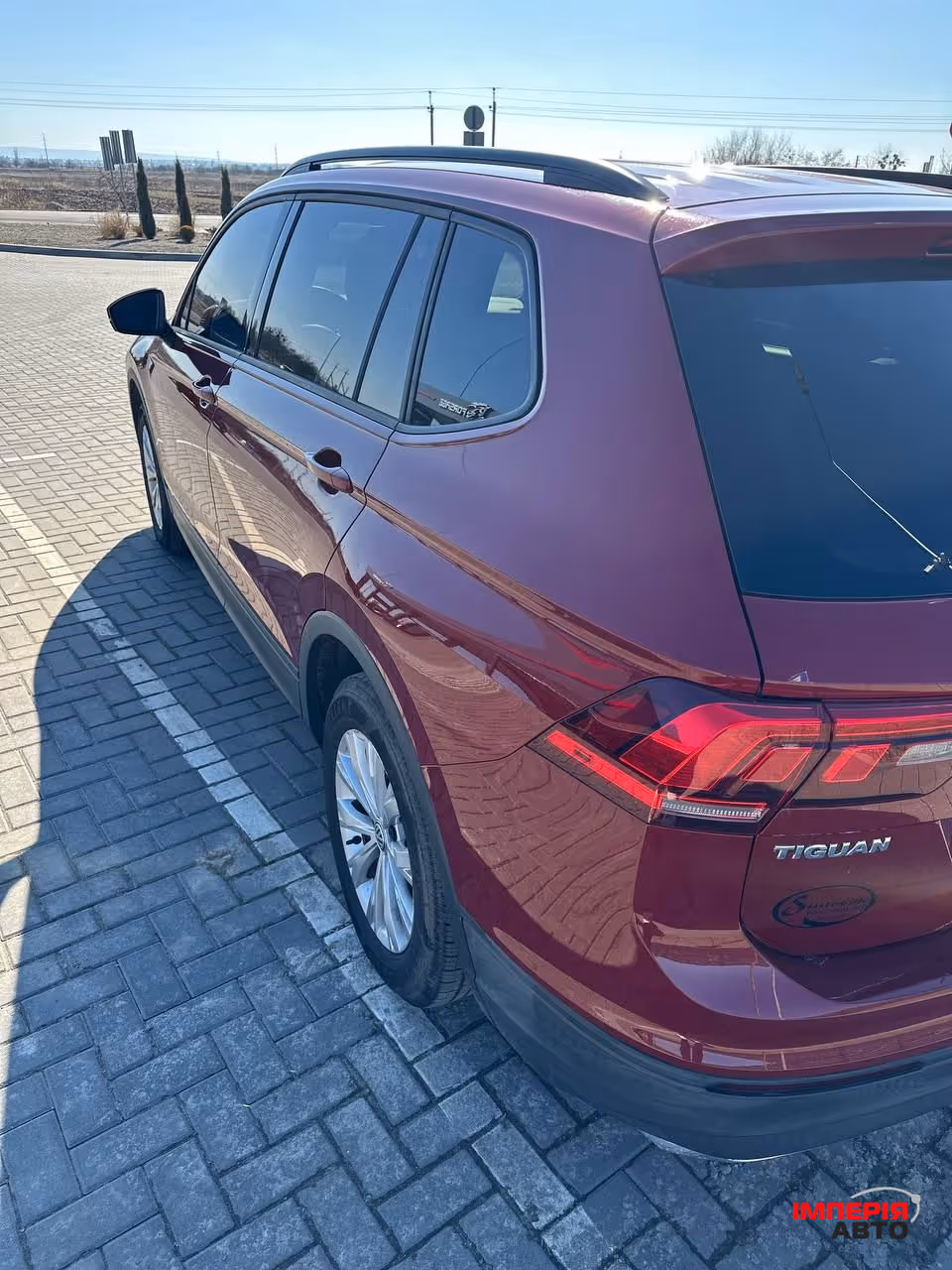 Volkswagen Tiguan - фото 5